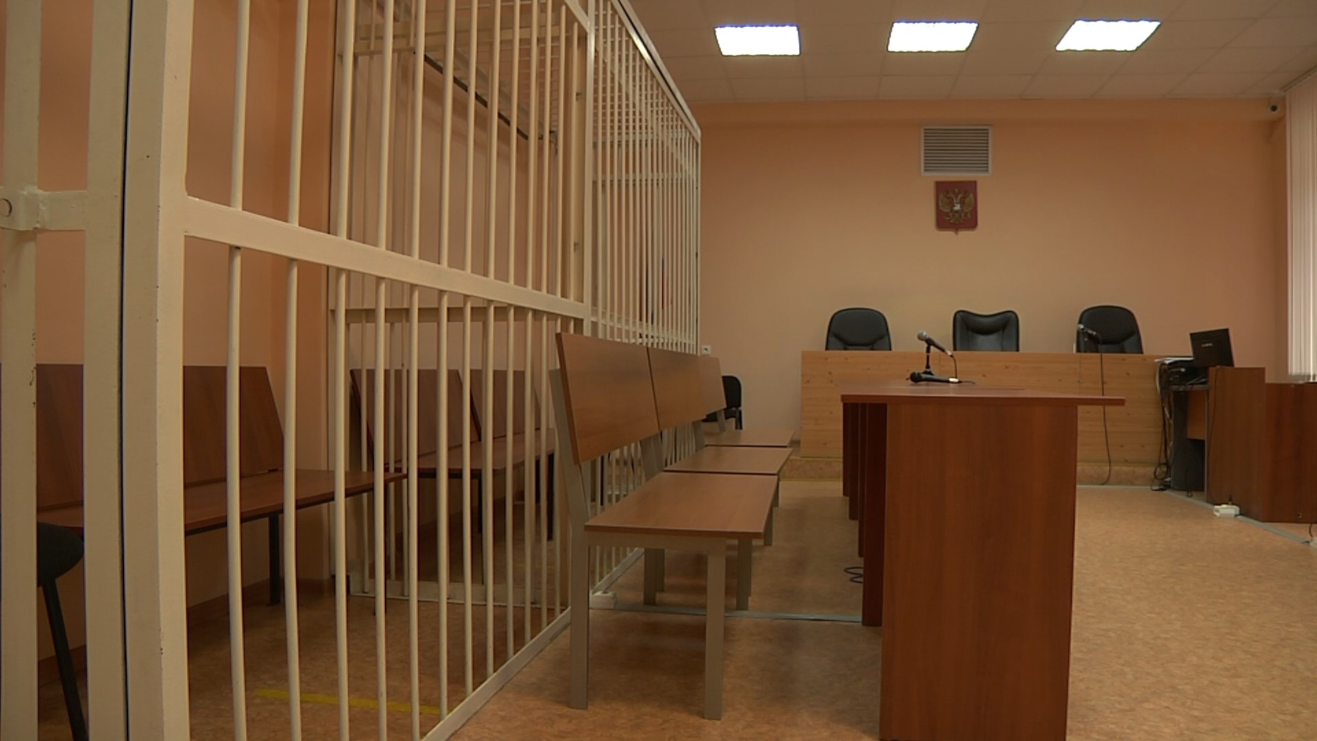 В Волгограде вынесли приговор убийце 16-летней девушки и его сообщнице